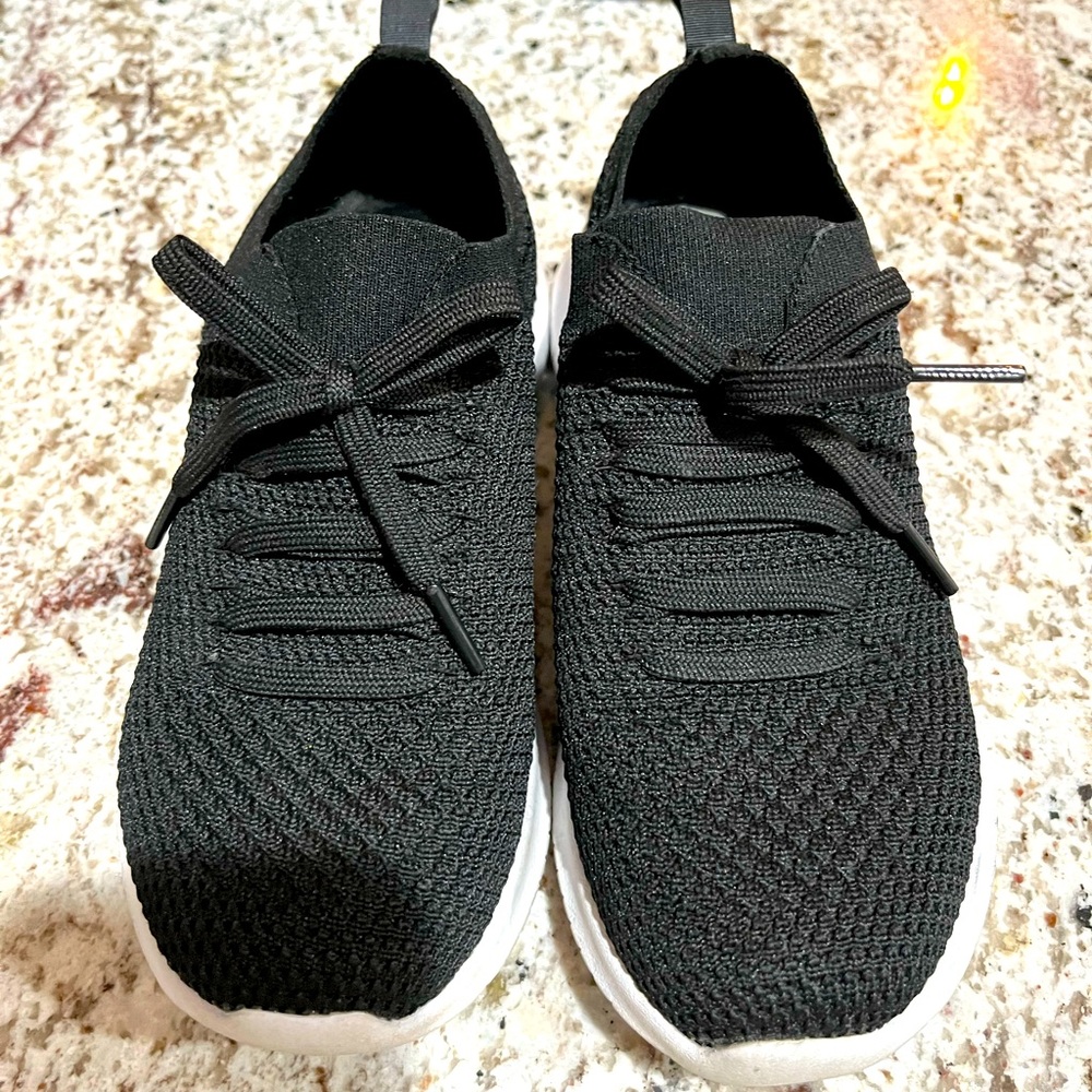 Skechers black slip on sneakers size 6 $18
